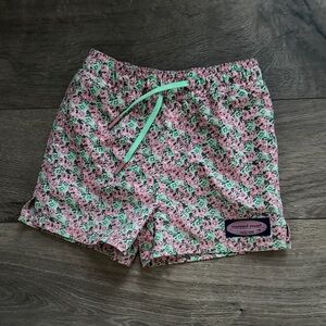 Vineyard Vines kids  Pink and Green Floral Cargo Shorts